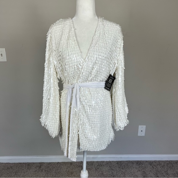NWT RETROFETE GABRIELLE FEATHER ROBE DRESS IN WHITE SIZE XS - Picture 7 of 16